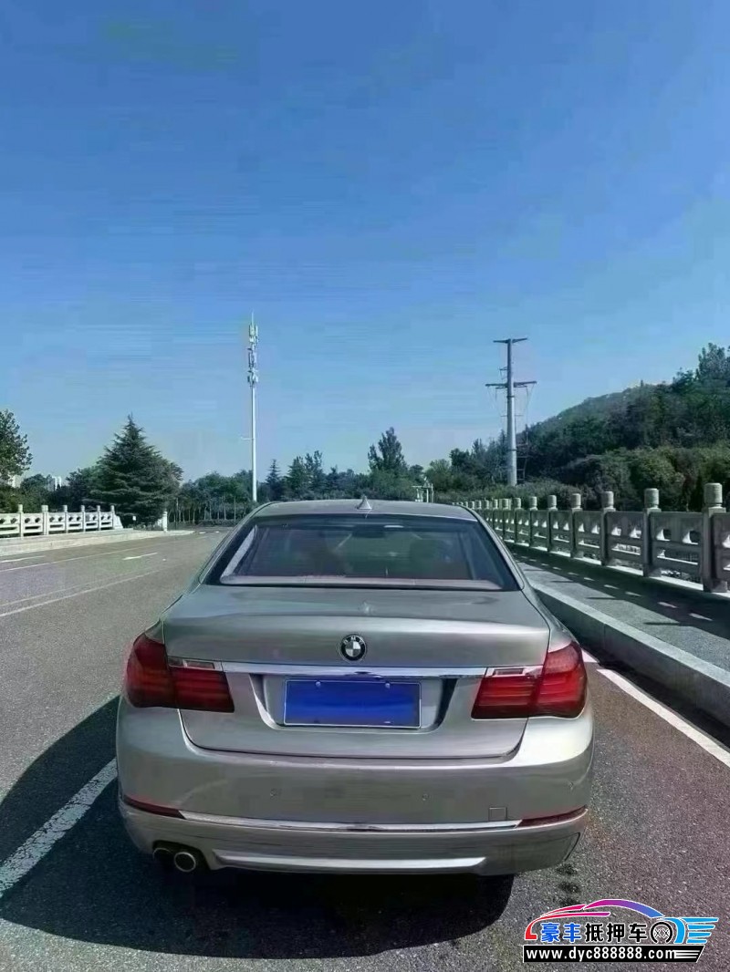 15年宝马7系轿车抵押车出售