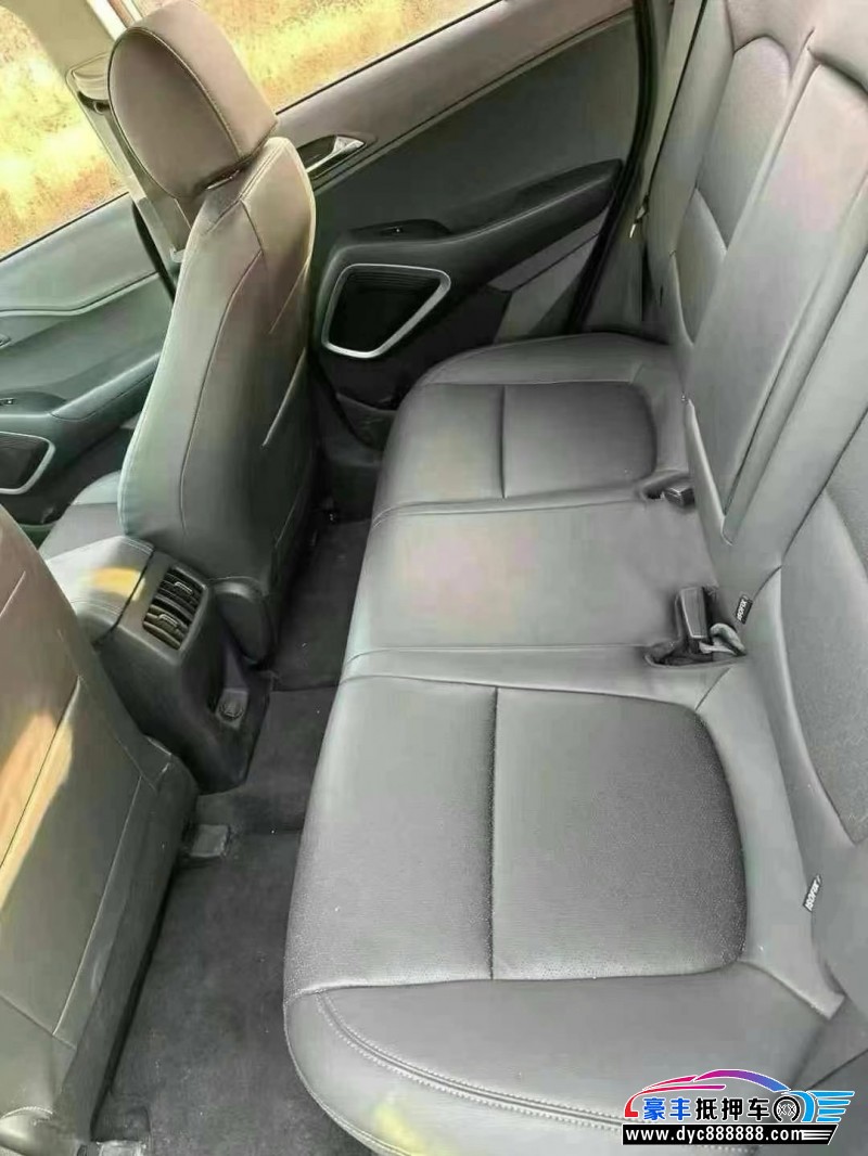 18年现代ix35轿车抵押车出售