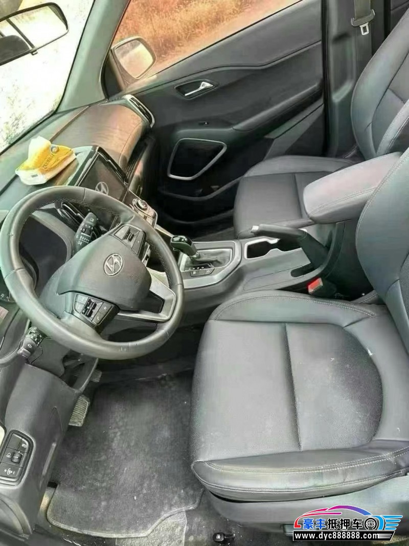 18年现代ix35轿车抵押车出售