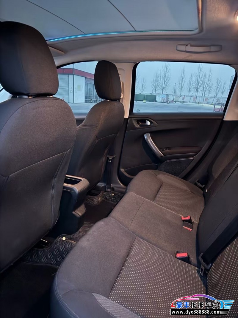 15年标致2008轿车抵押车出售