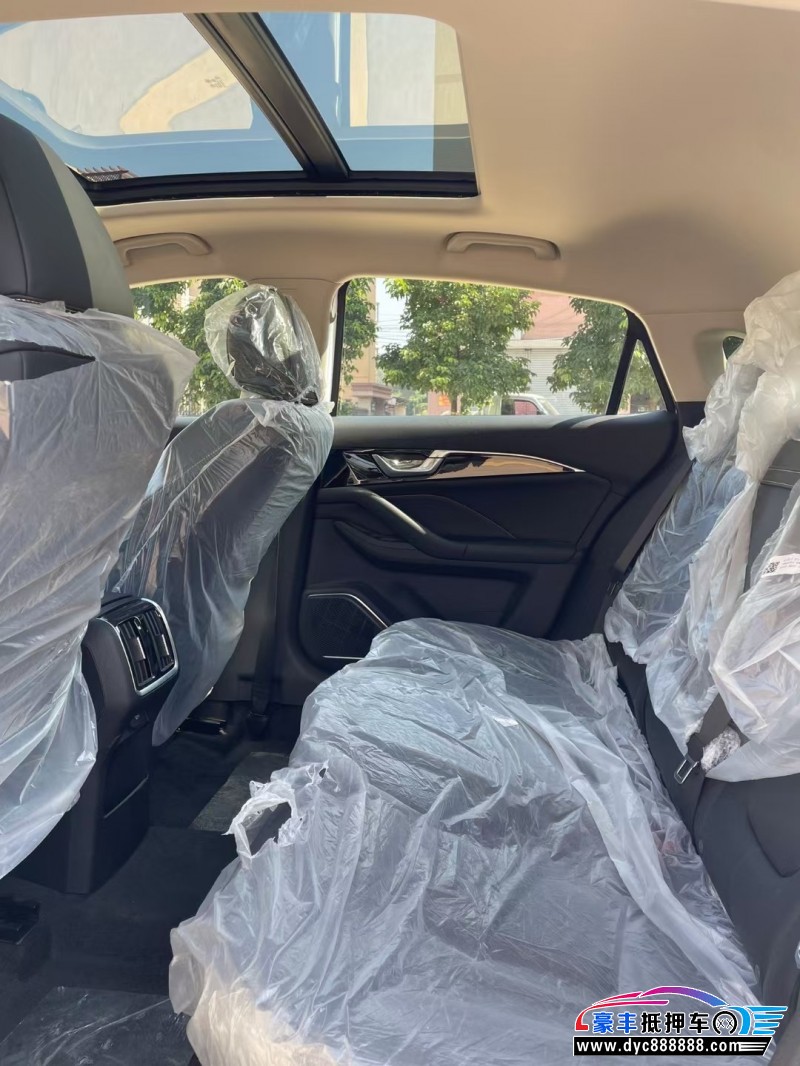 23年奔腾B70轿车抵押车出售