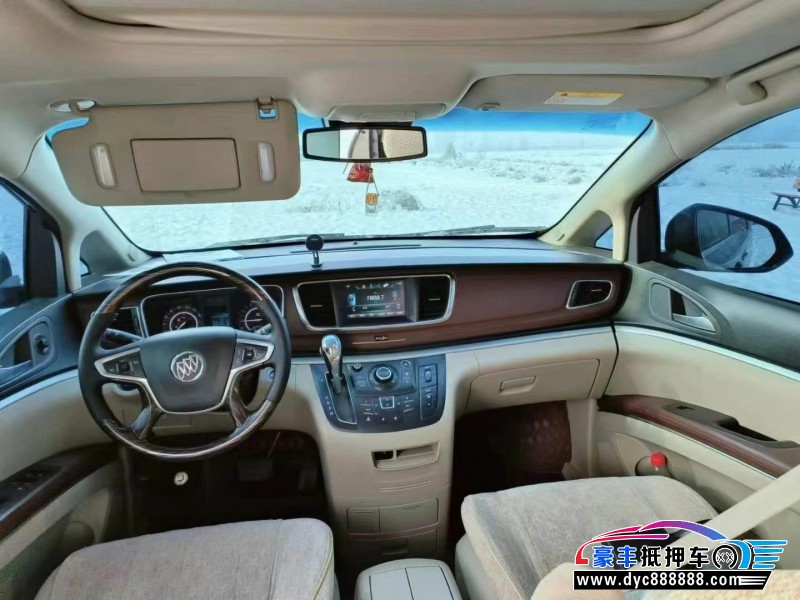 19年别克GL8轿车抵押车出售