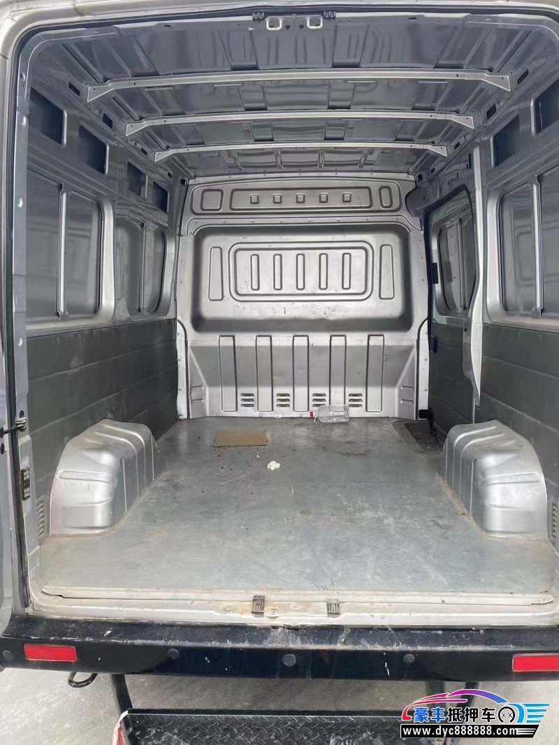 21年东风御风轿车抵押车出售