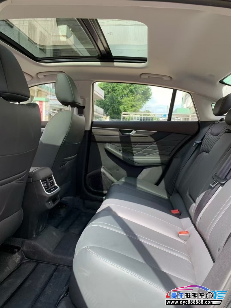 23年东风风神奕炫轿车抵押车出售