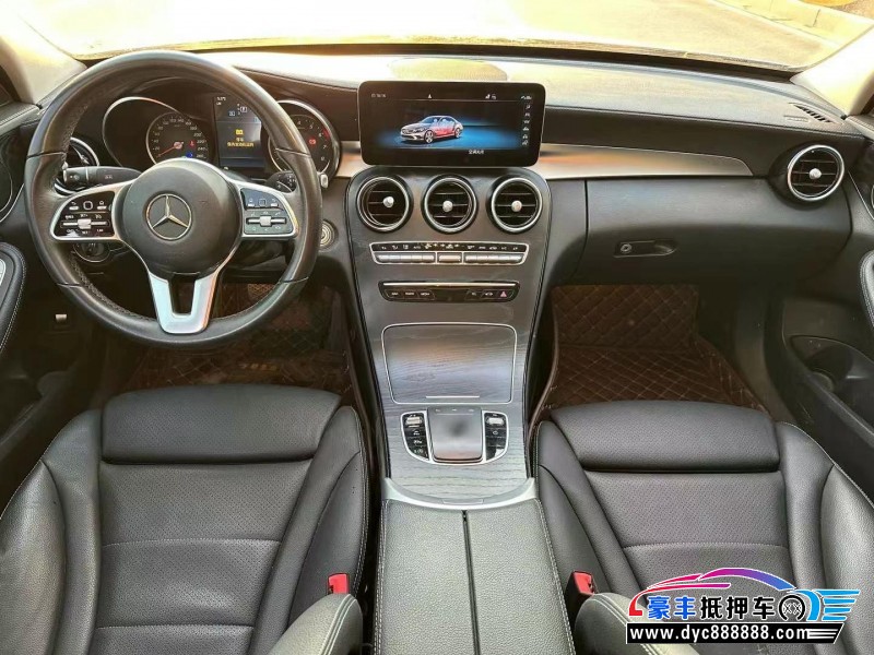 19年奔驰C轿车抵押车出售