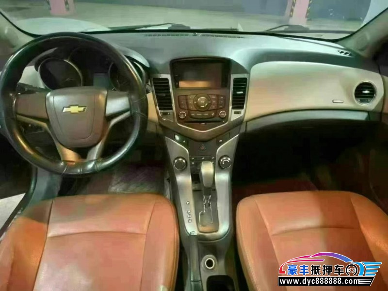 15年雪佛兰科鲁兹轿车抵押车出售