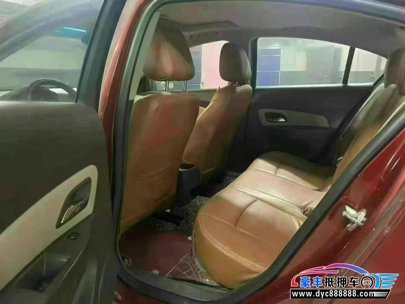 15年雪佛兰科鲁兹轿车抵押车出售