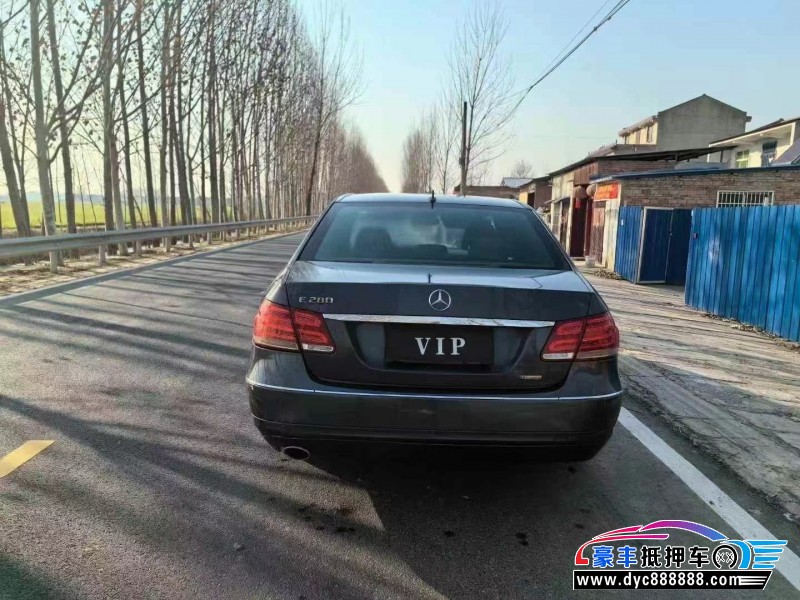 10年奔驰E轿车抵押车出售