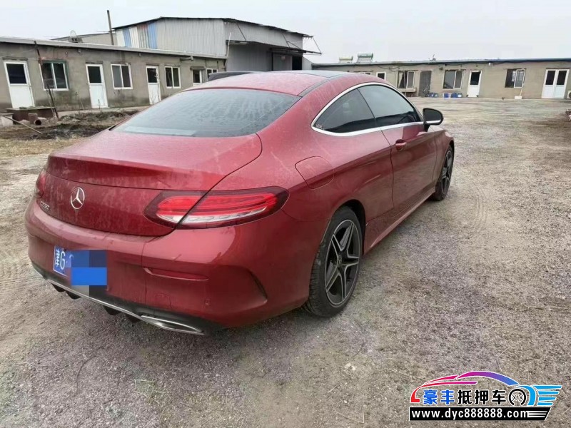 20年奔驰C轿车抵押车出售