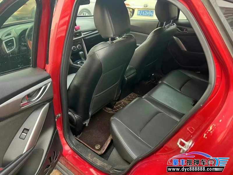 17年马自达CX-4轿车抵押车出售