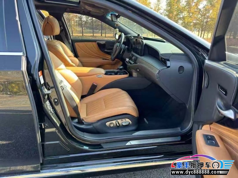 21年雷克萨斯LS轿车抵押车出售