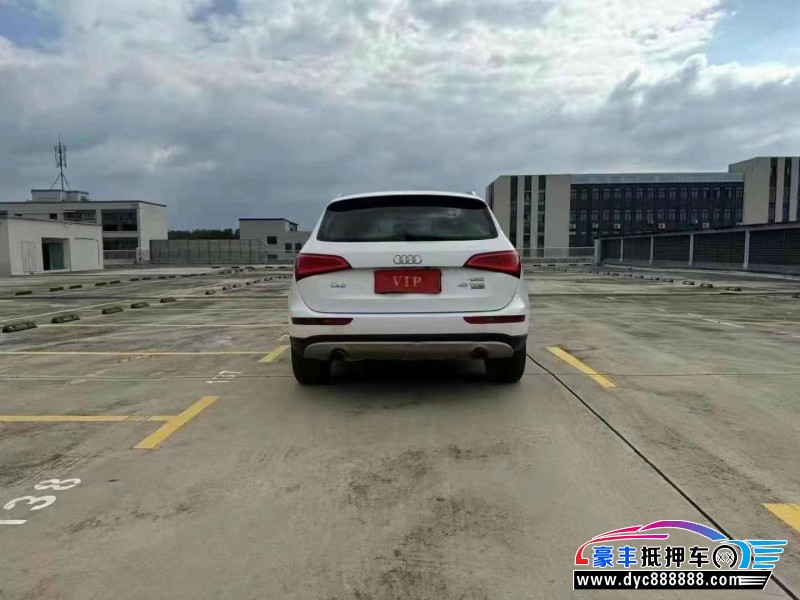15年奥迪Q5SUV抵押车出售