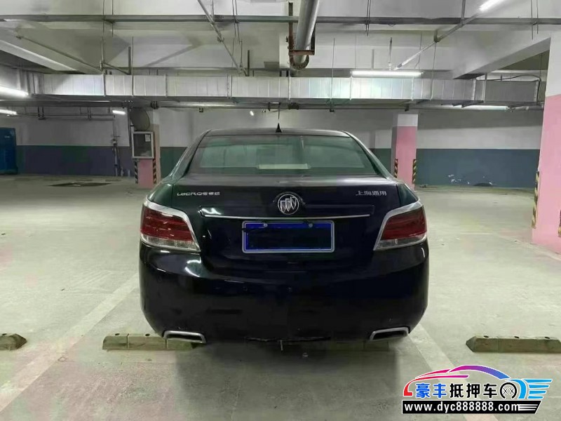 14年别克君越轿车抵押车出售