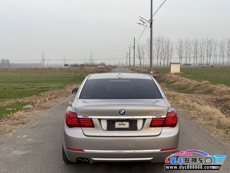 13年宝马7系轿车抵押车出售