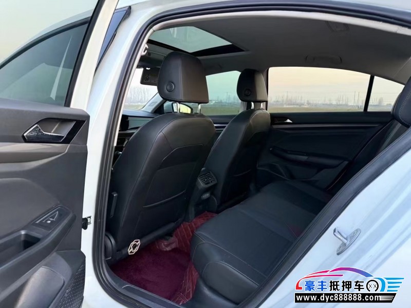 20年大众宝来轿车抵押车出售