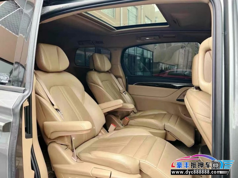 18年别克GL8轿车抵押车出售