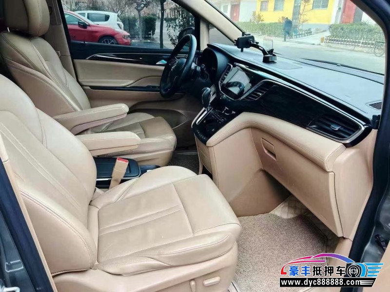 18年别克GL8轿车抵押车出售