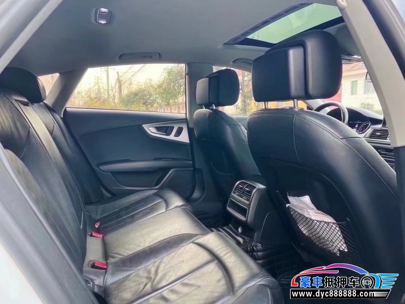 17年奥迪A7轿车抵押车出售