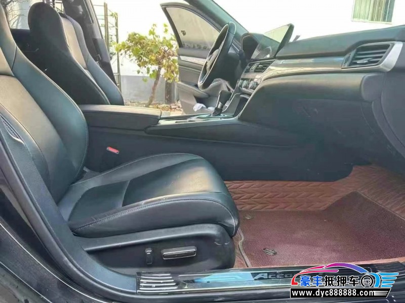 22年本田雅阁轿车抵押车出售