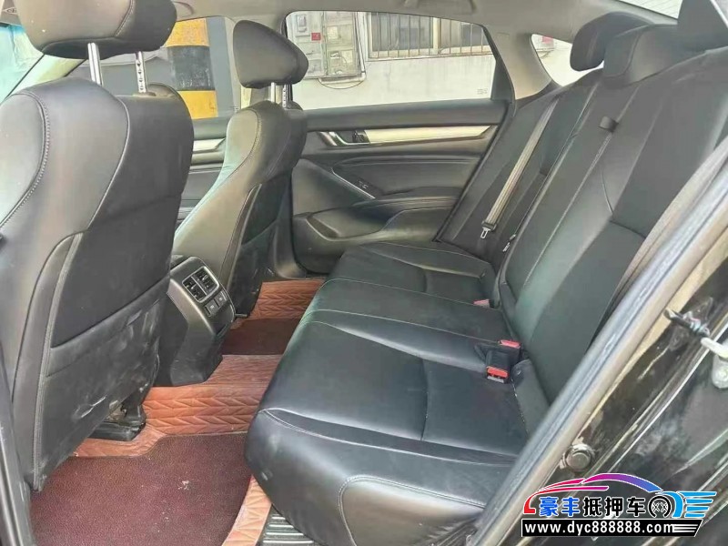 22年本田雅阁轿车抵押车出售