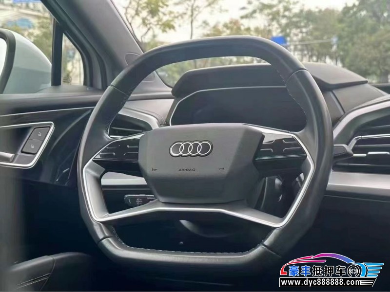 24年奥迪Q4轿车抵押车出售