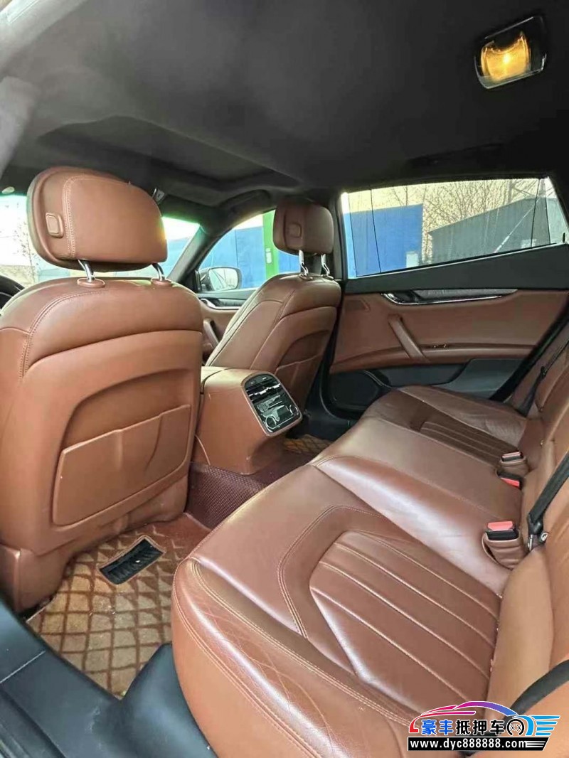 14年玛莎拉蒂总裁轿车抵押车出售