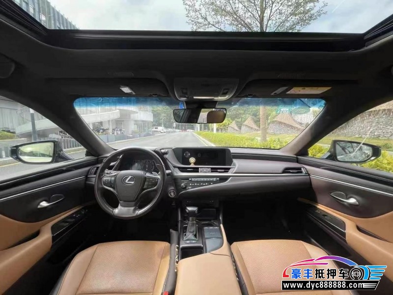 19年雷克萨斯ES轿车抵押车出售