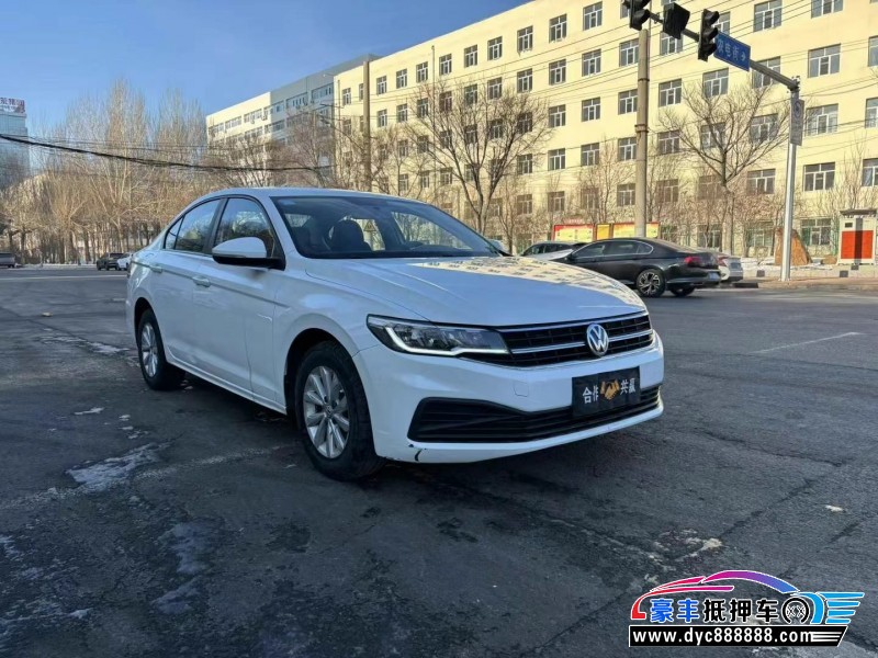 19年大众速腾轿车抵押车出售