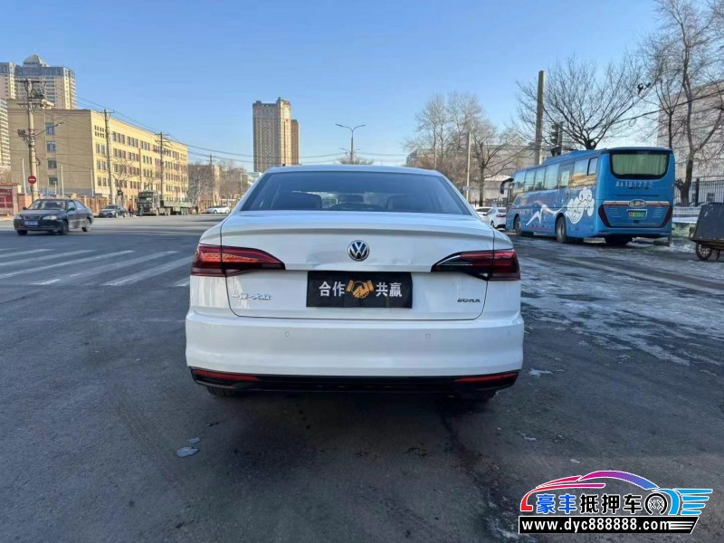 19年大众速腾轿车抵押车出售