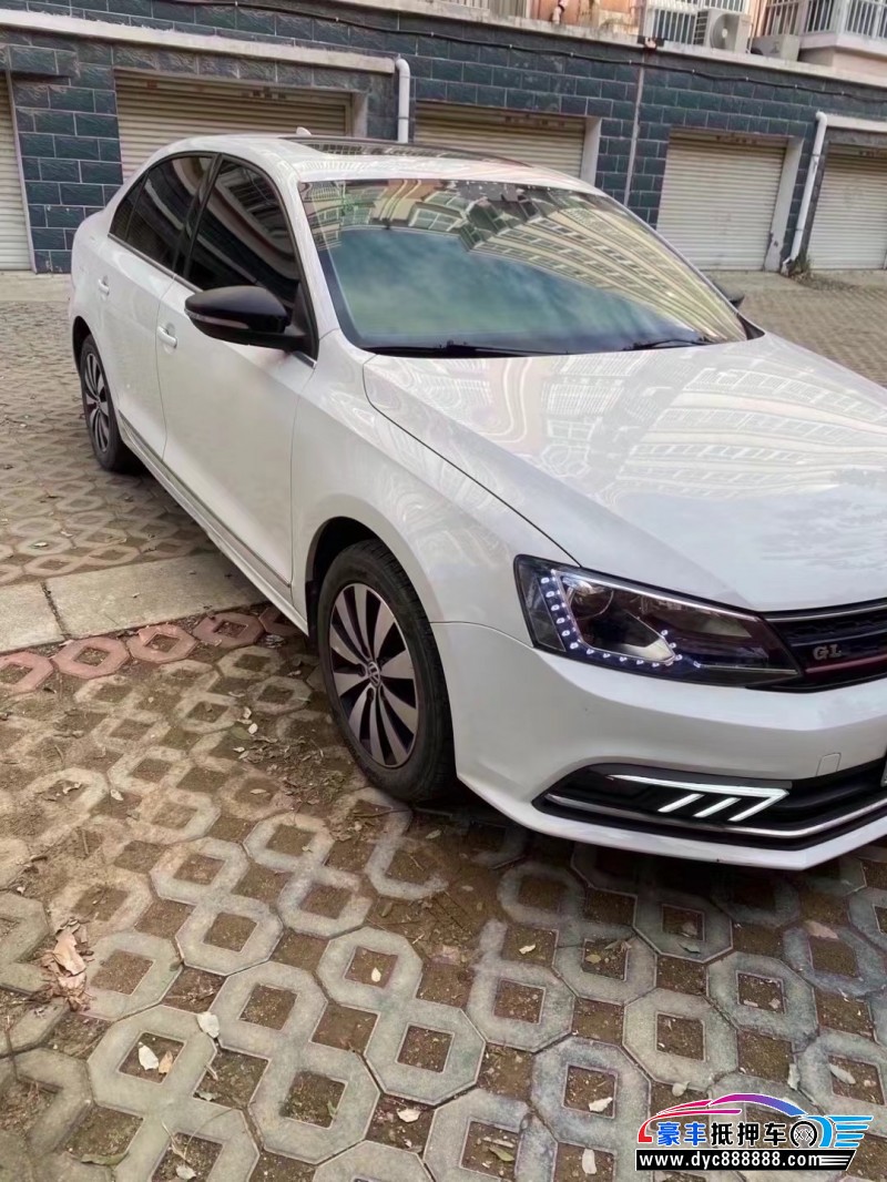 19年大众速腾轿车抵押车出售