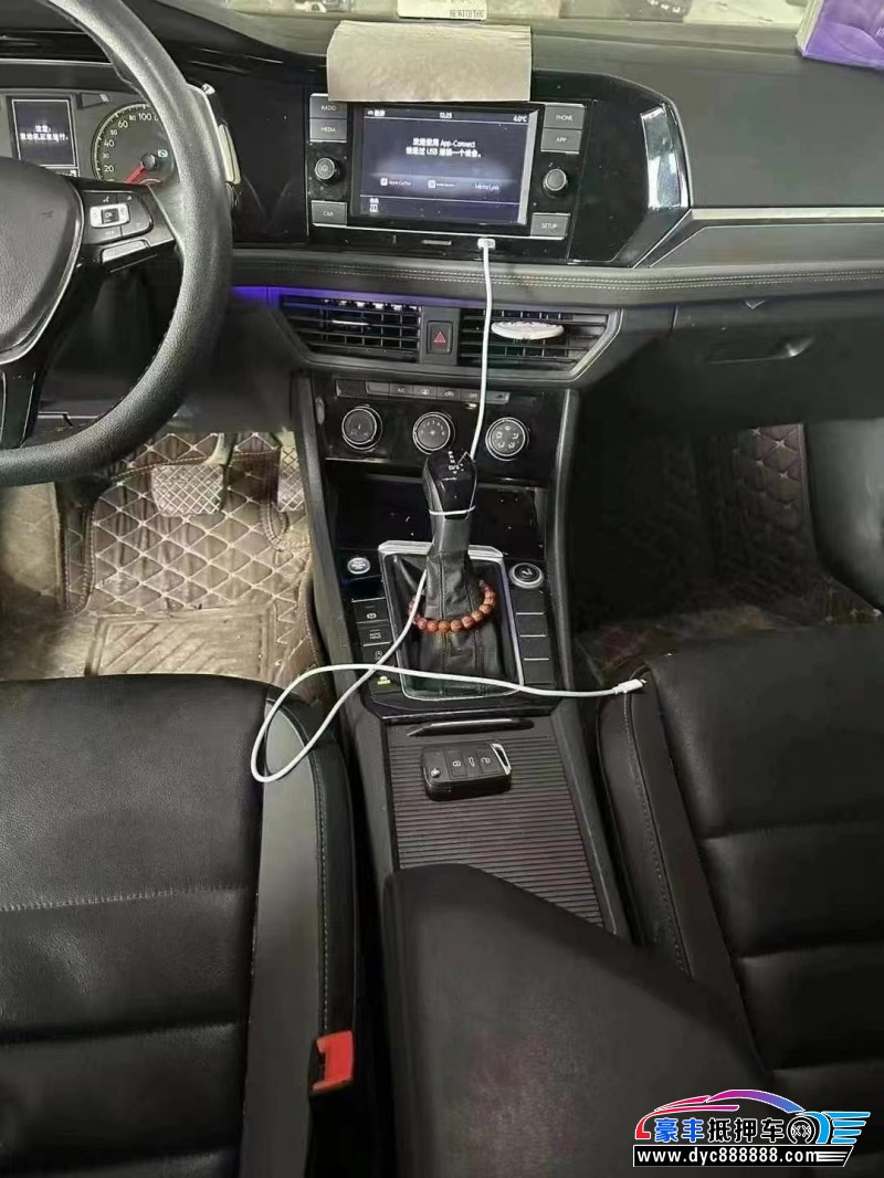 20年大众速腾轿车抵押车出售