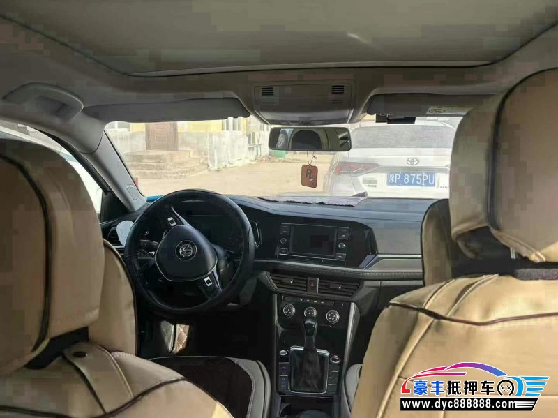 20年大众速腾轿车抵押车出售