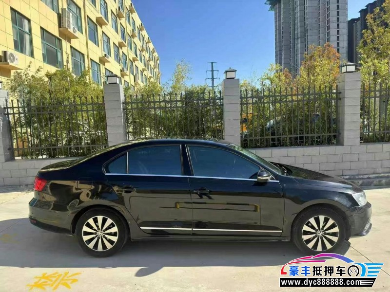 17年大众速腾轿车抵押车出售