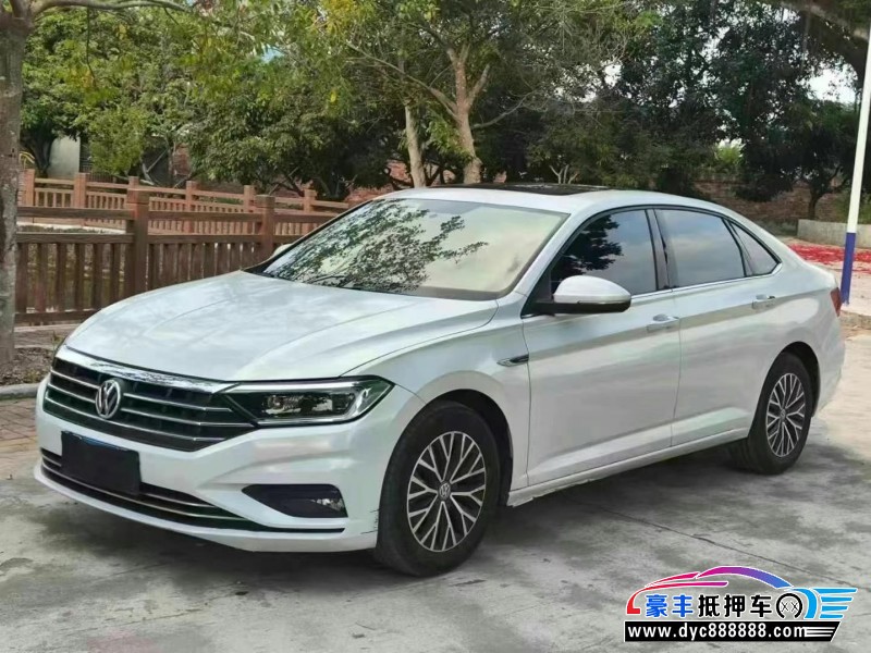 20年大众速腾轿车抵押车出售