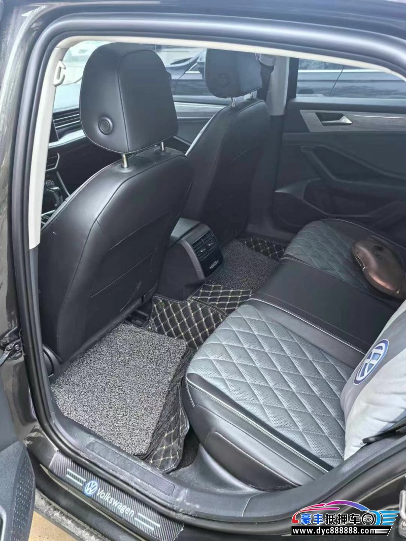 23年大众速腾轿车抵押车出售