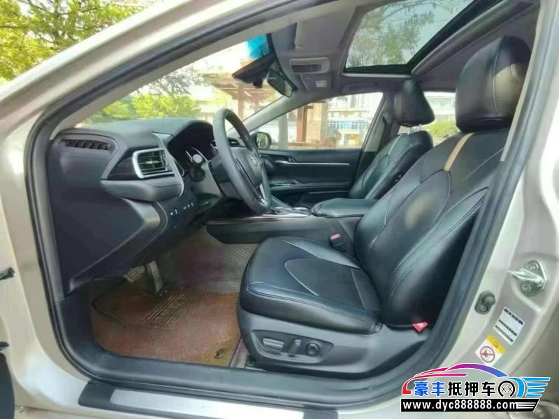 20年丰田凯美瑞轿车抵押车出售