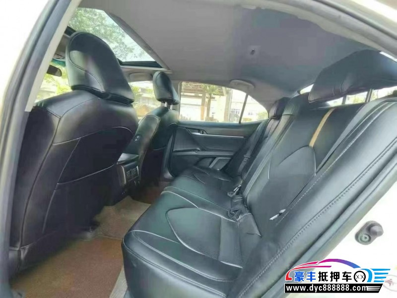 20年丰田凯美瑞轿车抵押车出售