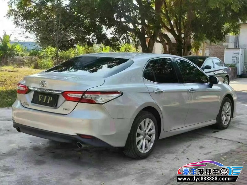 20年丰田凯美瑞轿车抵押车出售