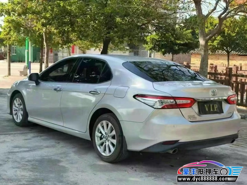 20年丰田凯美瑞轿车抵押车出售