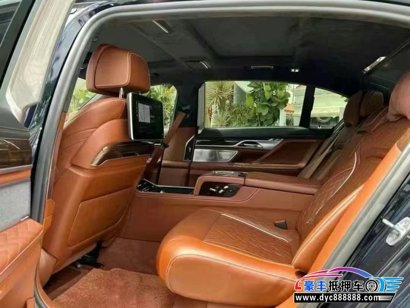 20年宝马7系轿车抵押车出售