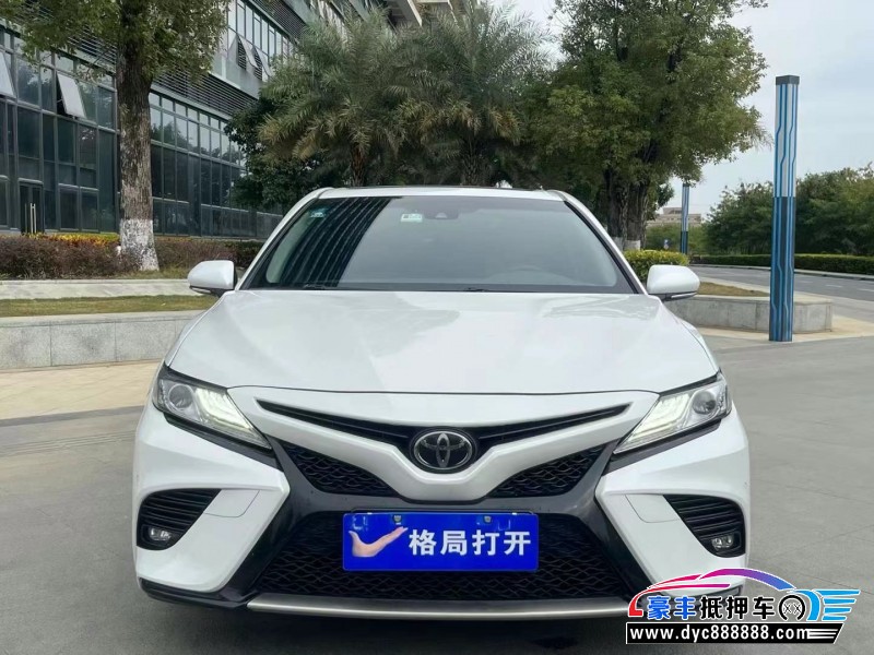 20年丰田凯美瑞轿车抵押车出售