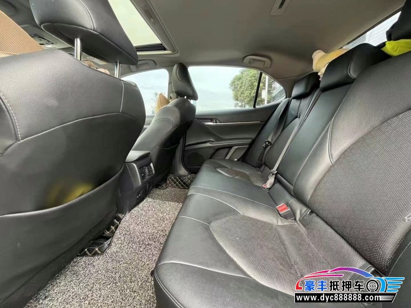 20年丰田凯美瑞轿车抵押车出售