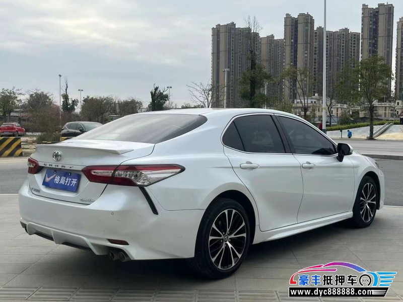 20年丰田凯美瑞轿车抵押车出售