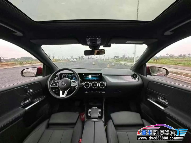 21年奔驰B轿车抵押车出售