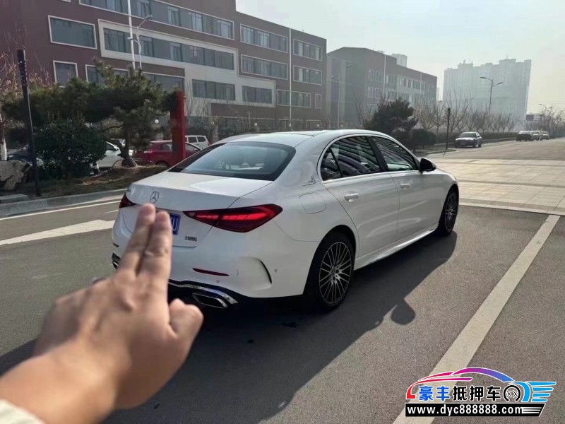 22年奔驰C轿车抵押车出售