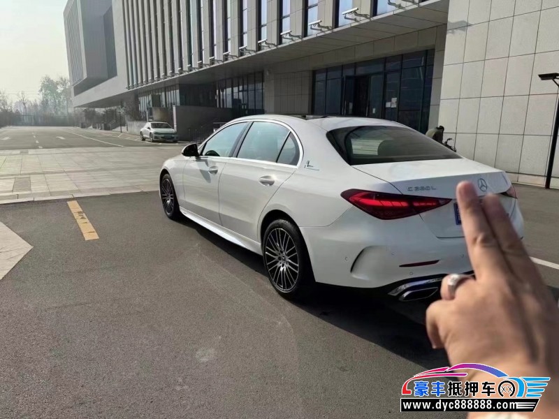 22年奔驰C轿车抵押车出售