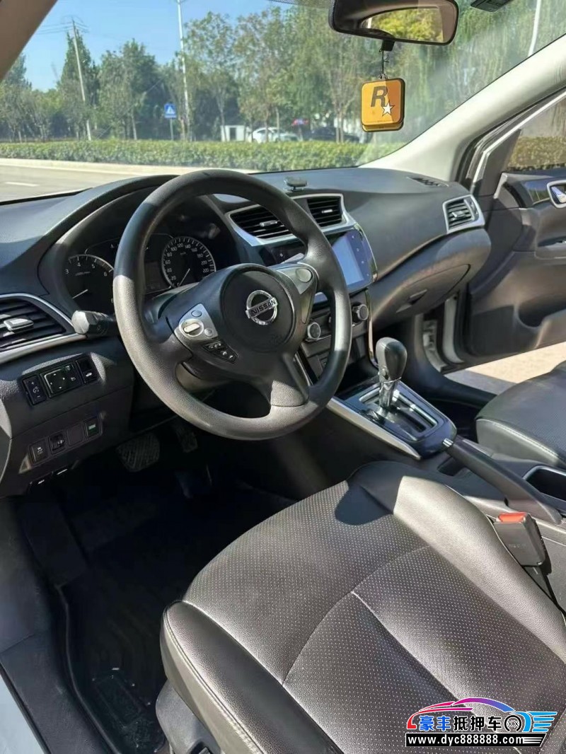 20年日产轩逸轿车抵押车出售