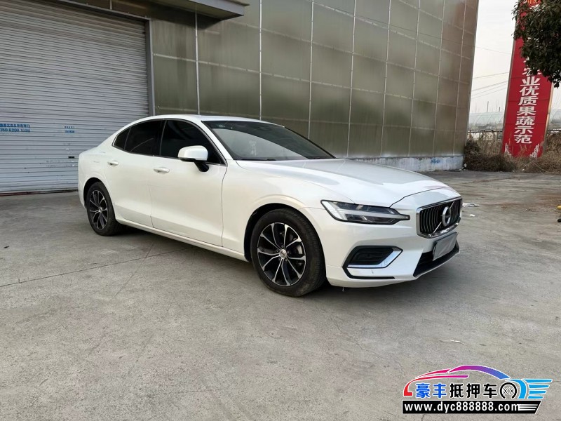 22年沃尔沃S60轿车抵押车出售