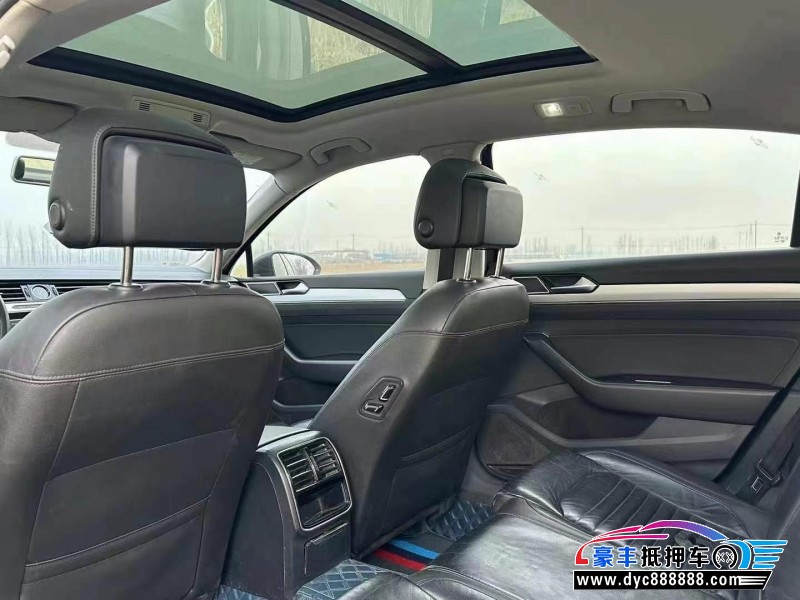 18年大众迈腾轿车抵押车出售