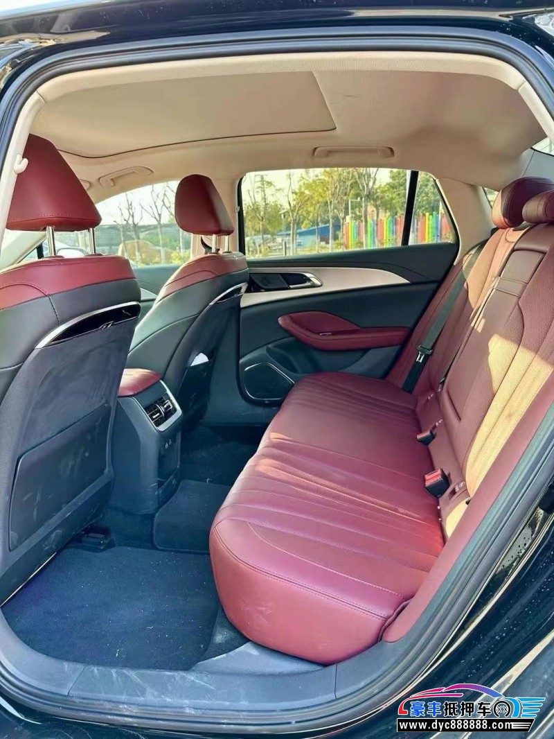 23年红旗H5轿车抵押车出售